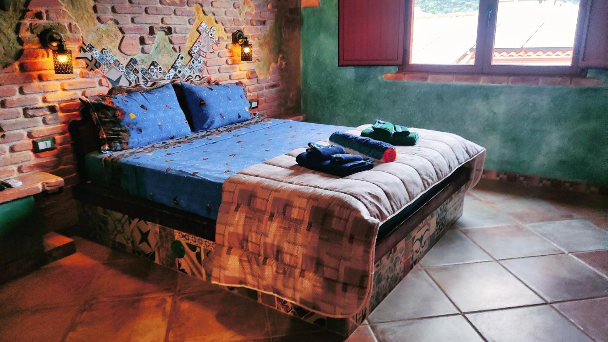 Casa Gaudi - House & Rooms Теулада Екстериор снимка